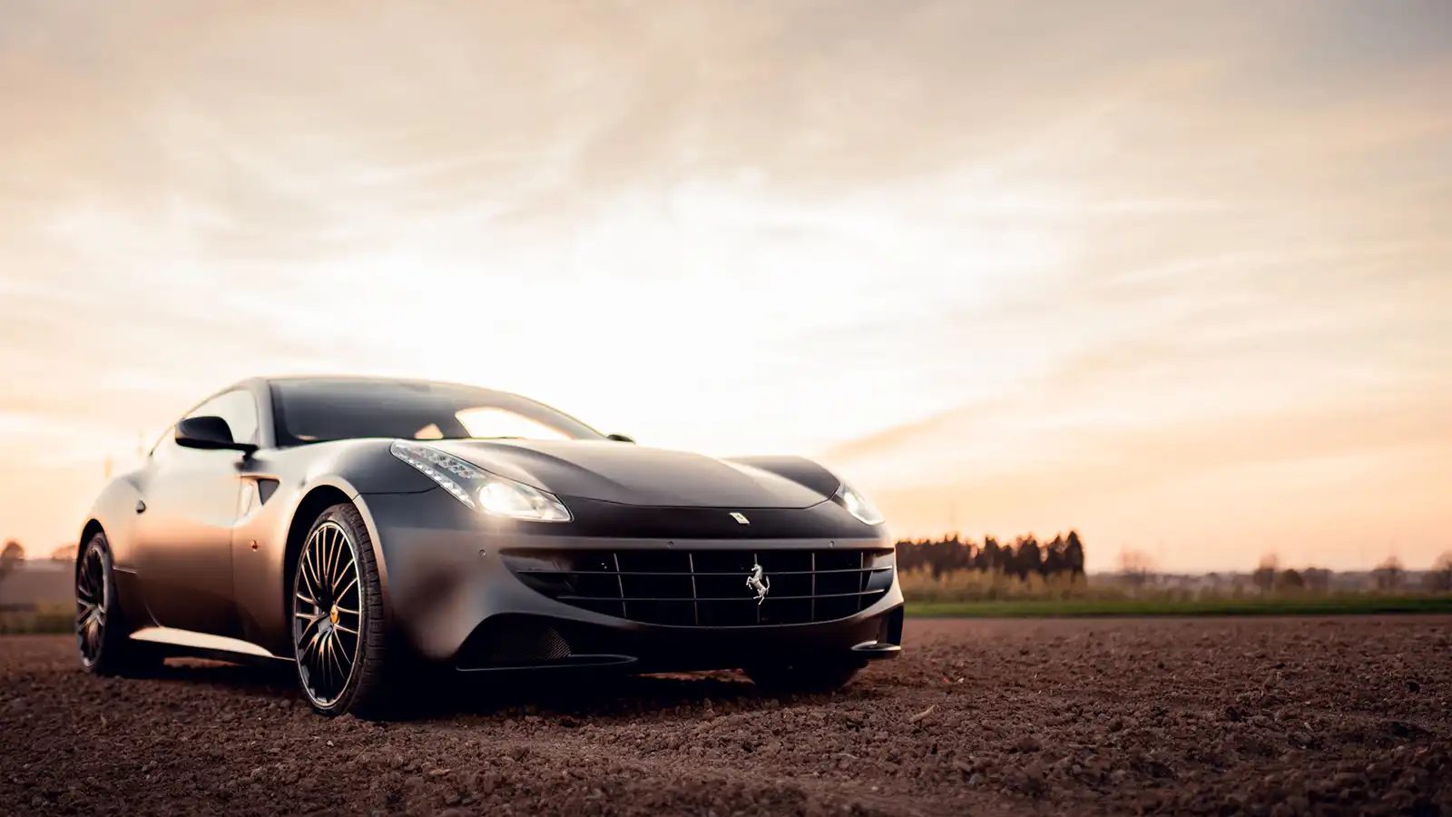 Ferrari Carwrap zonsondergang