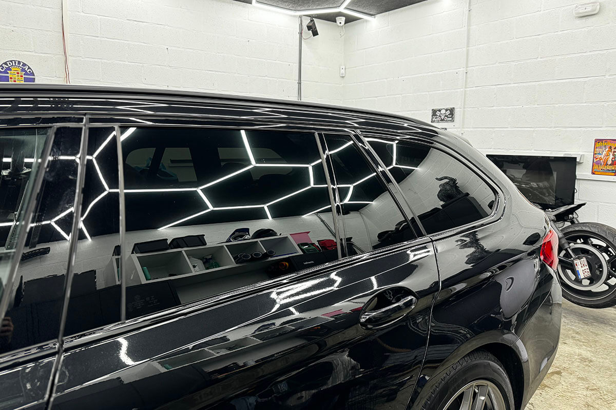 Getinte achterramen van BMW